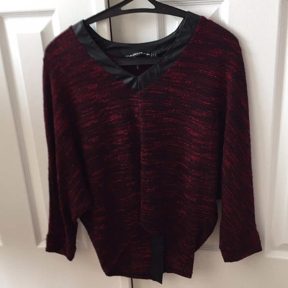 🍀Mix media asymmetrical sweater